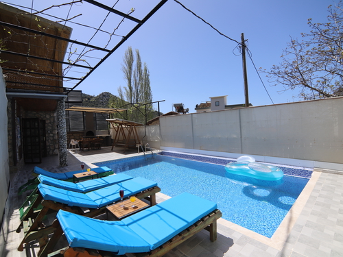  gece  -  Kasım
  | Kalkan Ordu'da Romantik Tatil: Jakuzili ve Özel Havuzlu Villa